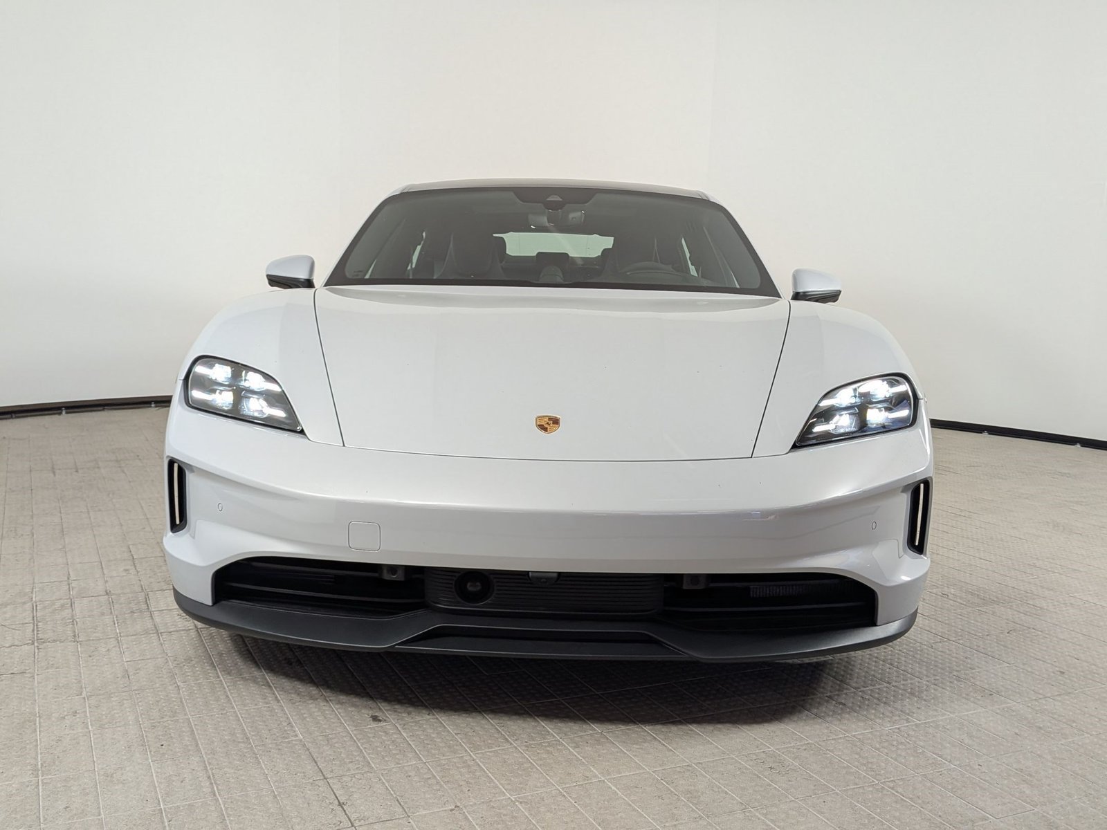 New 2025 Porsche Taycan 4S AWD/4WD image 6