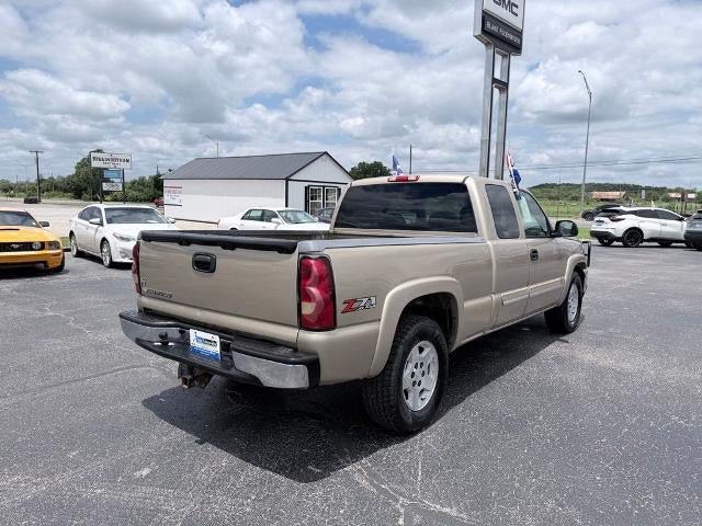 Used 2006 Chevrolet Silverado 1500 LT w/ Light Duty Power Package AWD/4WD image 5