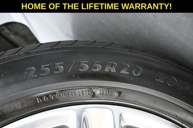 Used 2021 Ford Explorer Limited w/ Equipment Group 301A AWD/4WD image 56