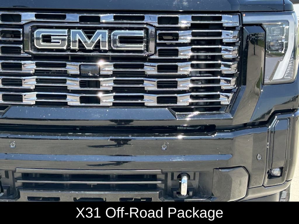 Used 2025 GMC Sierra 2500 Denali Ultimate image 4