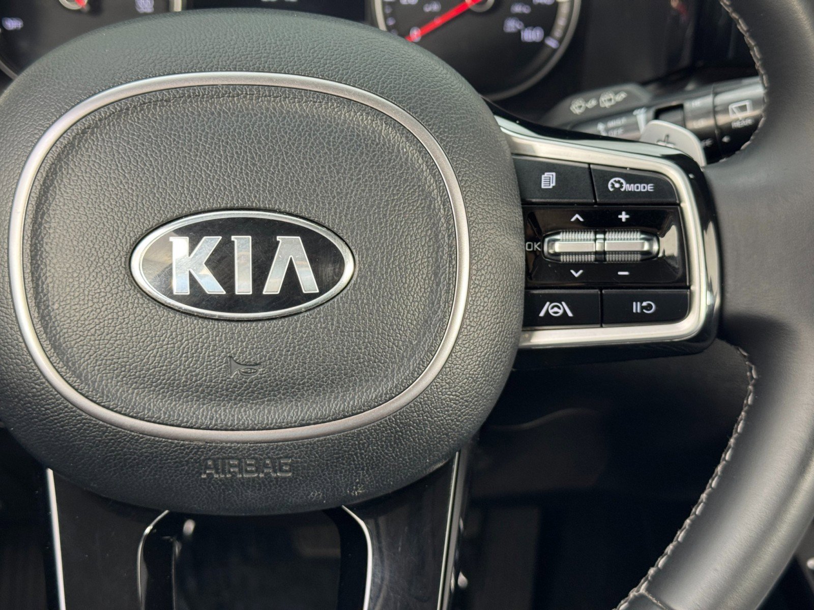 Used 2021 Kia Sorento S image 19