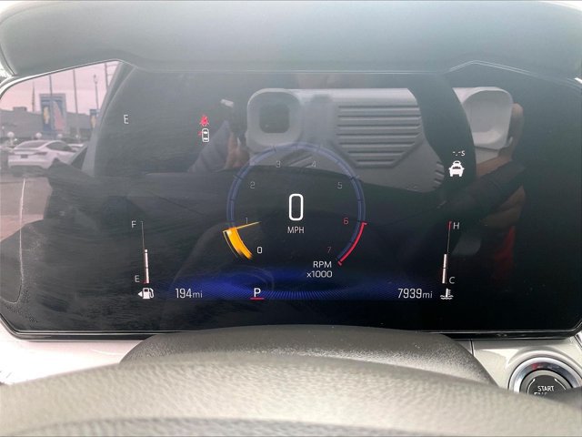 Certified 2025 Chevrolet Trax LT w/ LPO, Blackout Package FWD image 22