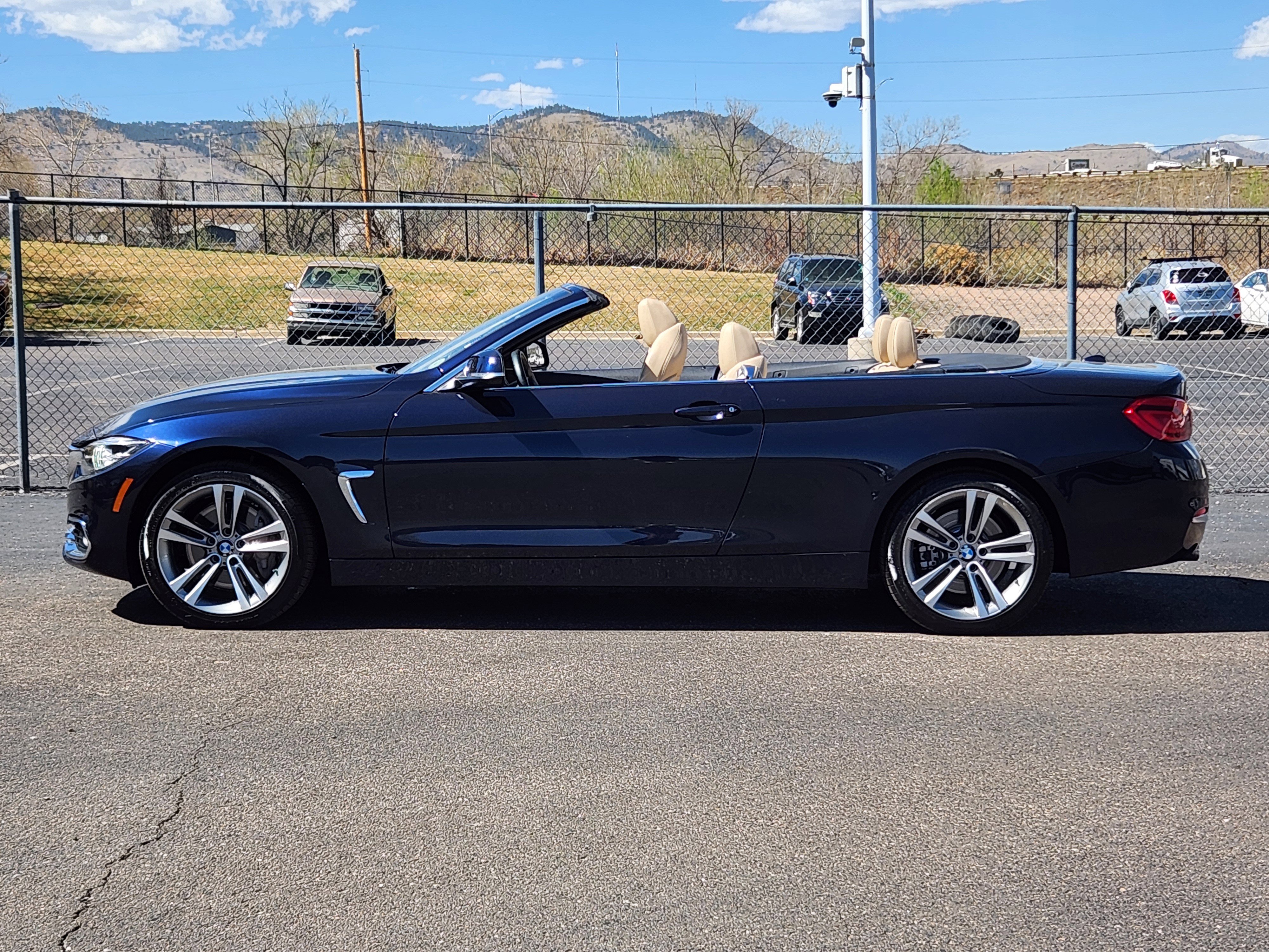 Used 2019 BMW 440i xDrive Convertible image 2