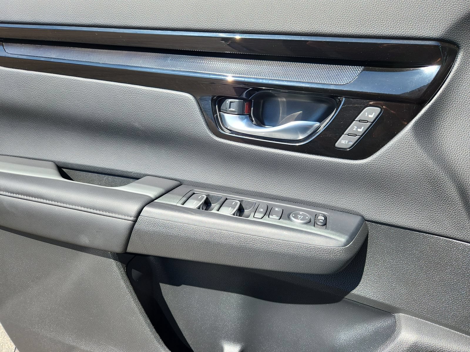 Certified 2025 Honda CR-V EX-L image 9