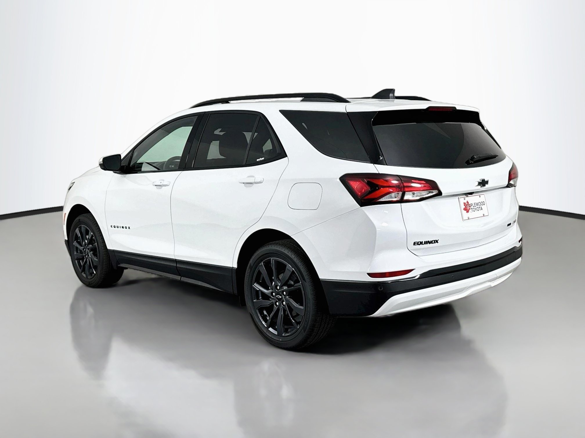 Used 2024 Chevrolet Equinox RS AWD/4WD image 5