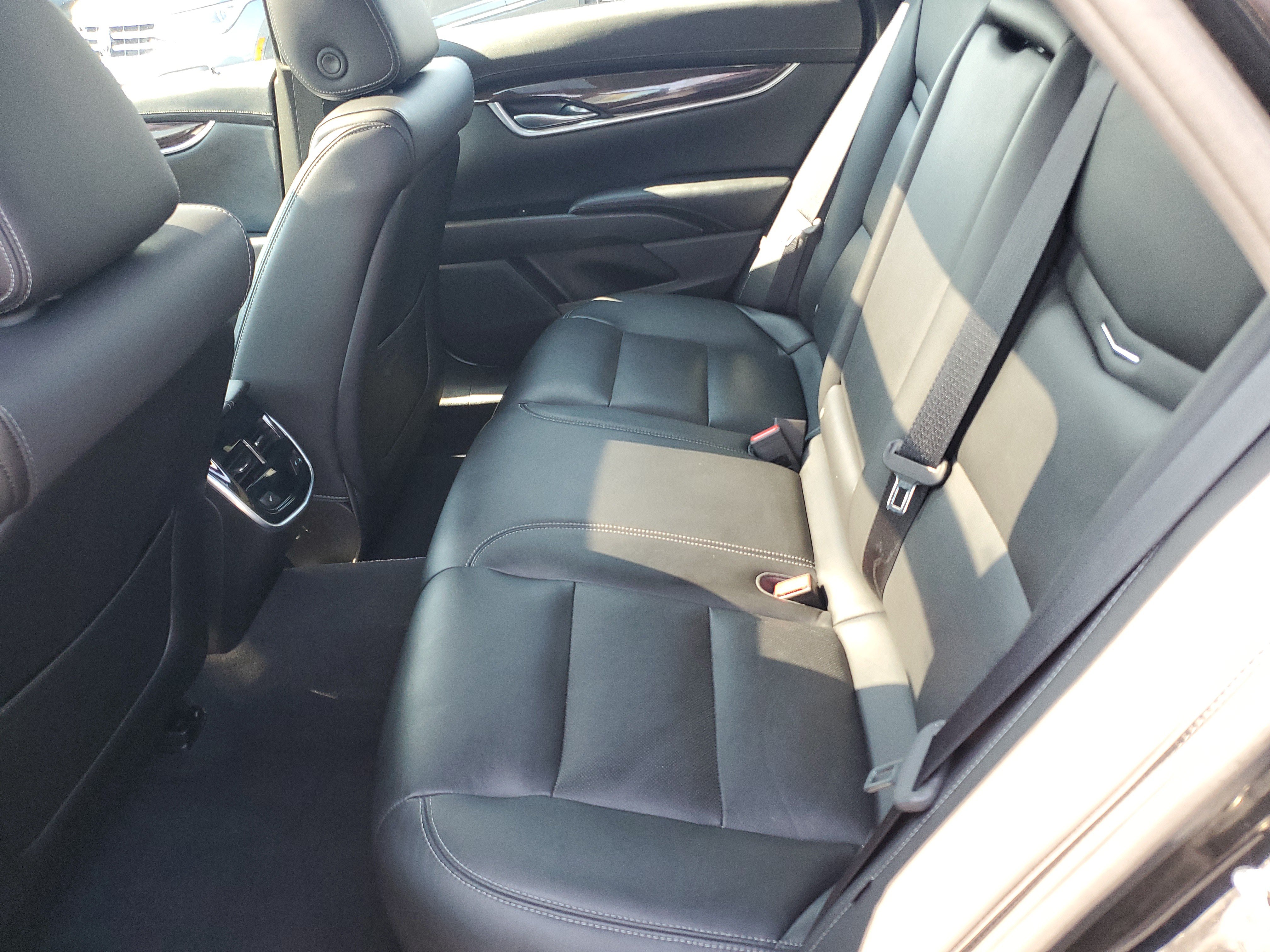 Used 2015 Cadillac XTS Luxury w/ Driver Awareness Package FWD image 12