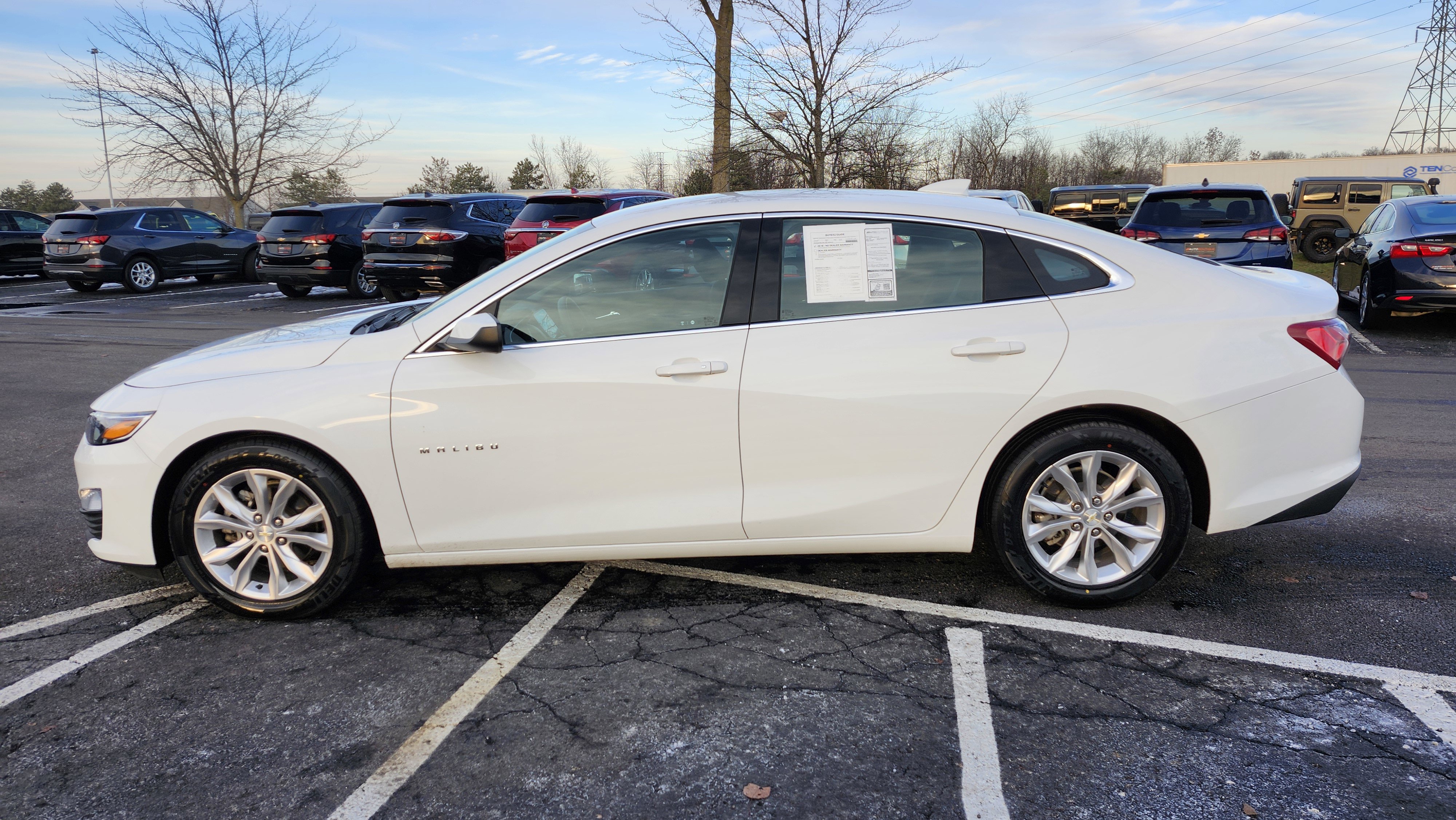 Used 2022 Chevrolet Malibu LT image 12