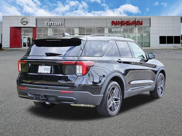 Used 2025 Ford Explorer ST-Line w/ ST-Line Street Pack AWD/4WD image 4