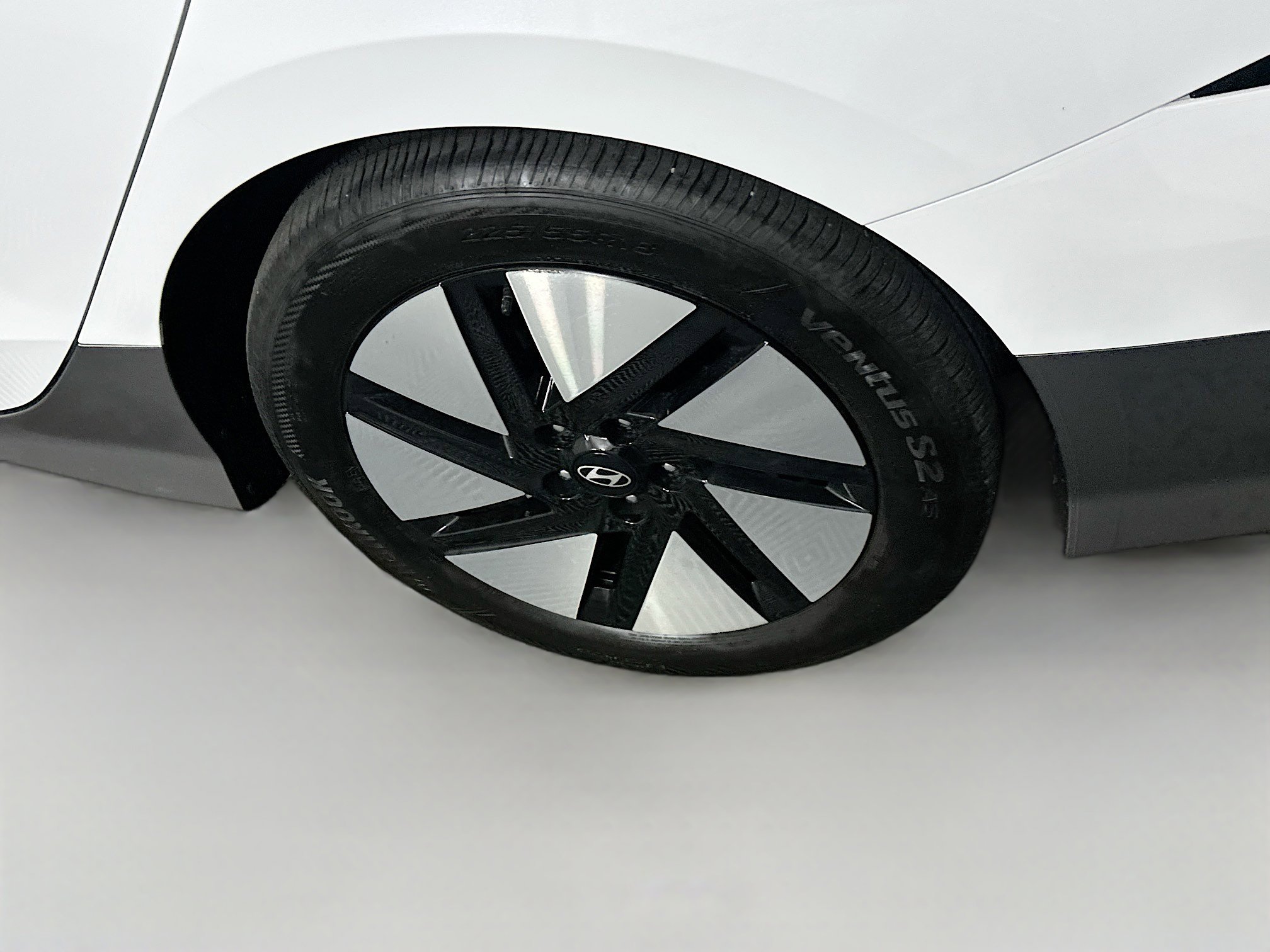 Used 2024 Hyundai Ioniq 6 SE image 11