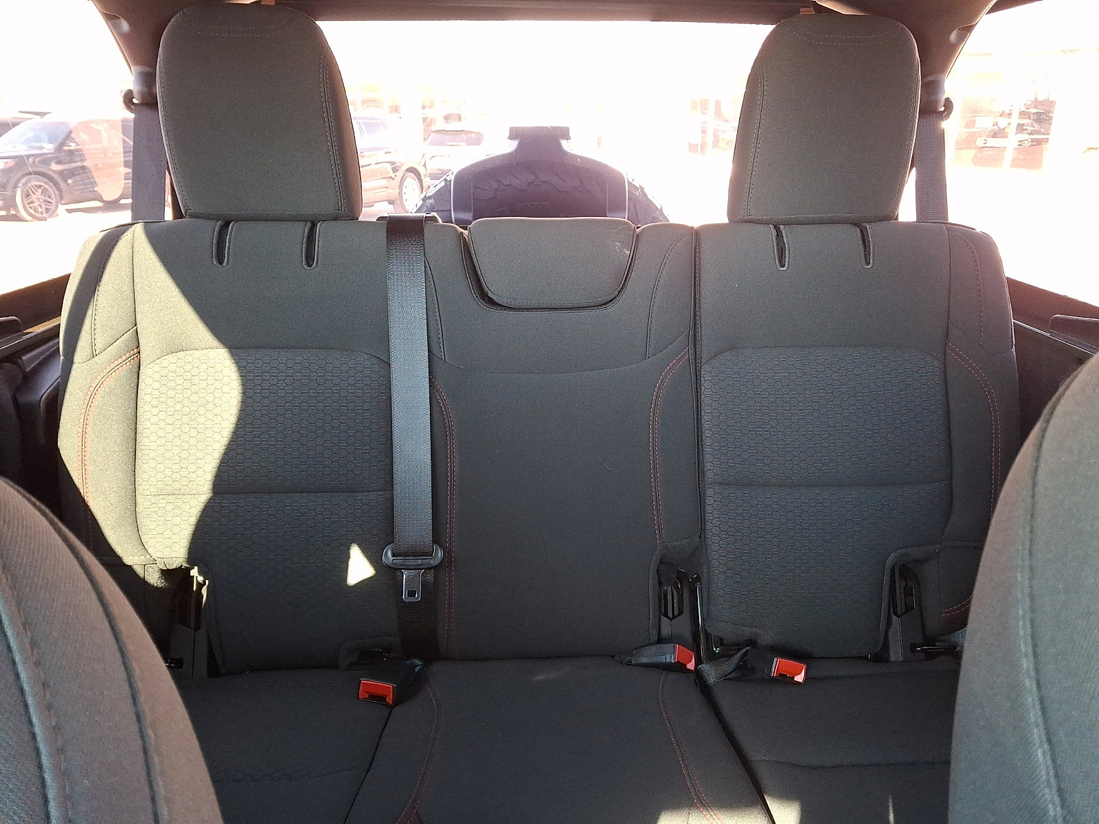 Used 2022 Jeep Wrangler Unlimited Rubicon w/ Steel Bumper Group image 19