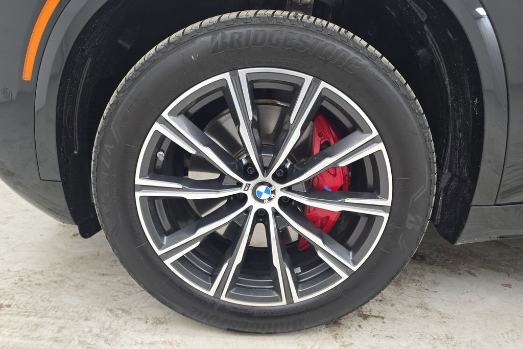 Certified 2025 BMW X5 xDrive40i w/ M Sport Package image 11