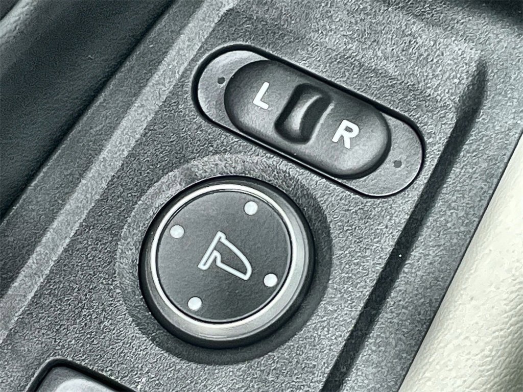 New 2025 Honda Accord SE image 15