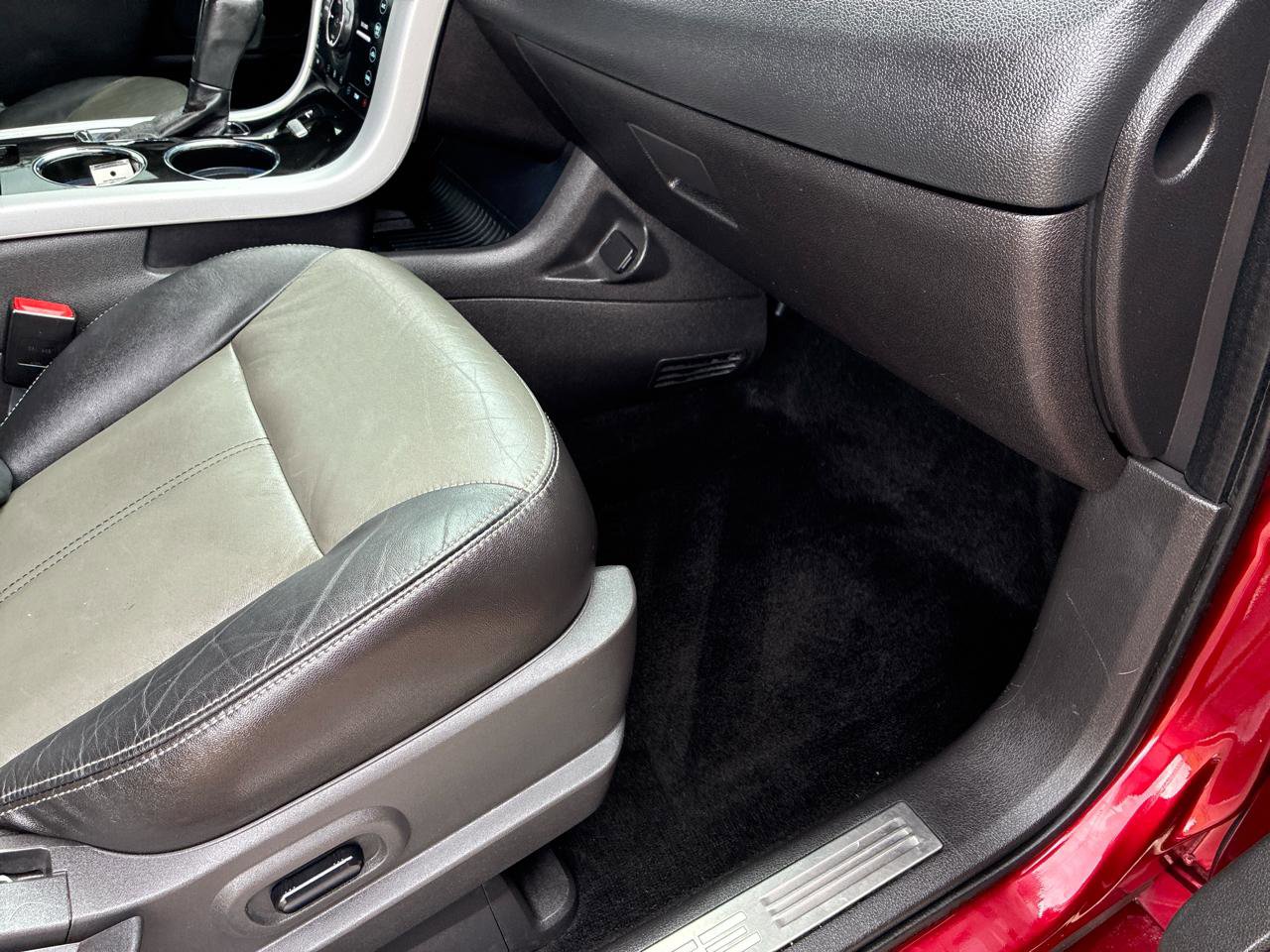 Used 2014 Ford Edge Sport w/ Driver Entry Package FWD image 41