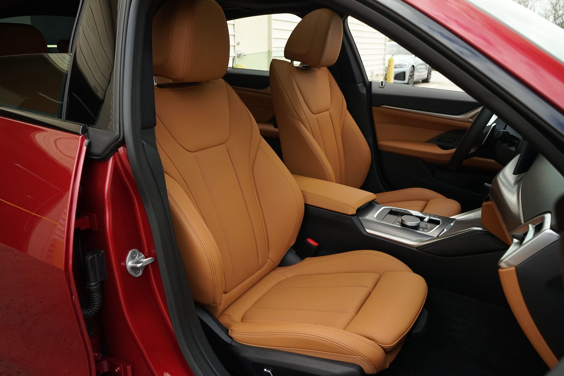 Used 2026 BMW M440i w/ Premium Package image 9