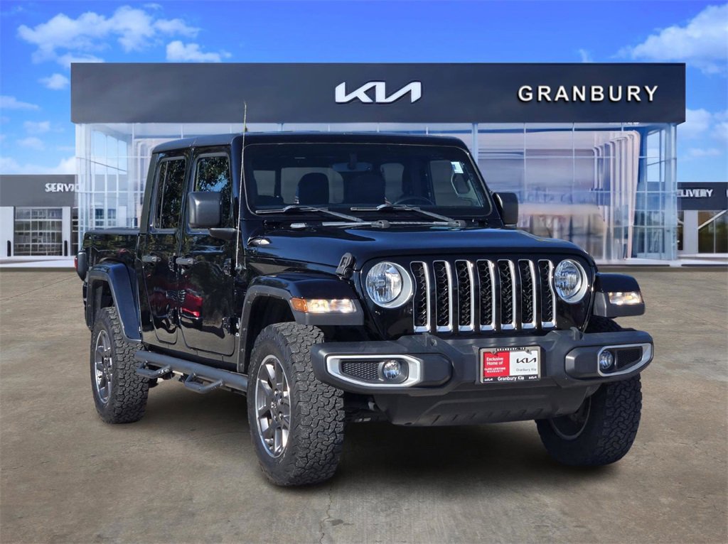 Used 2020 Jeep Gladiator Overland w/ Popular Equipment Package image 3