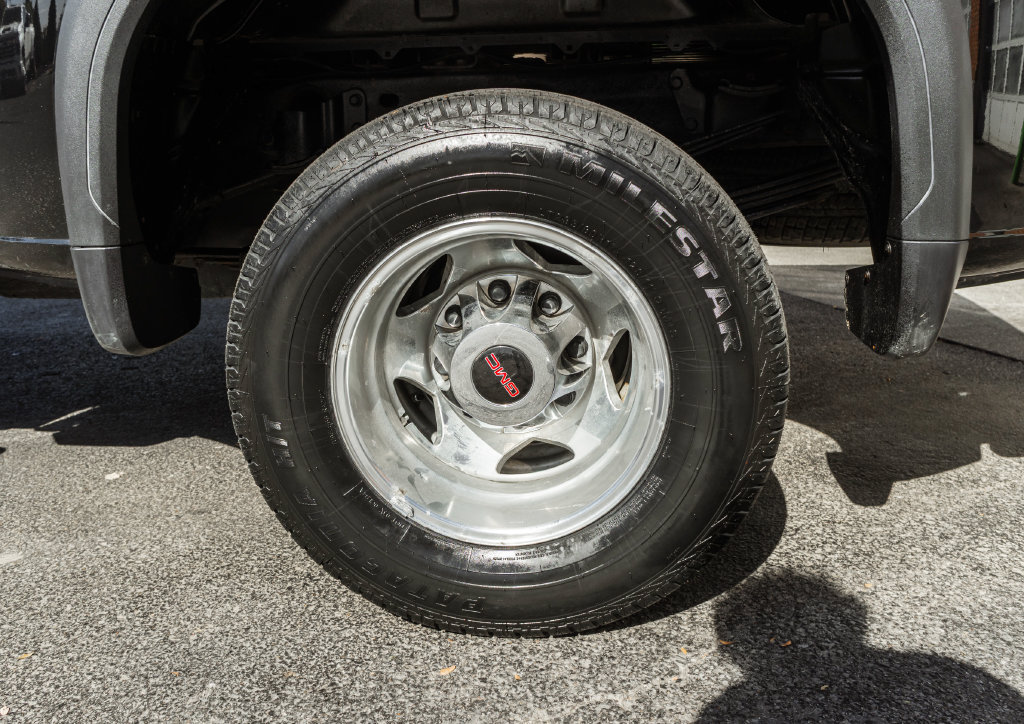 Used 2023 GMC Sierra 3500 Denali AWD/4WD image 34