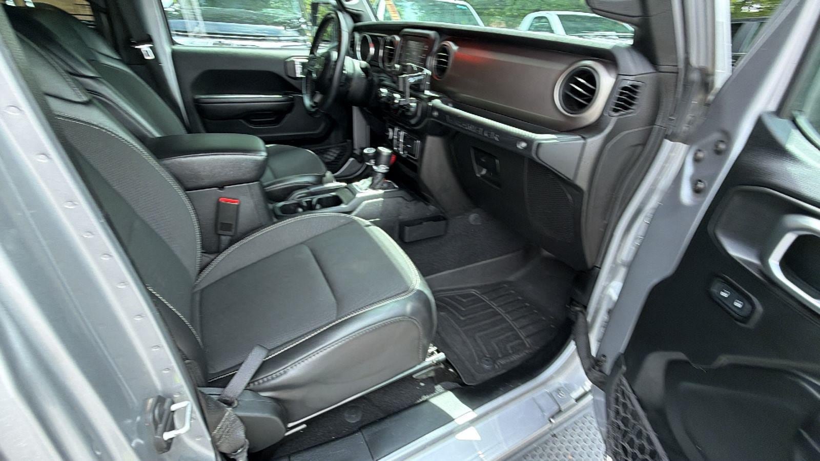 Used 2020 Jeep Wrangler Unlimited Sport AWD/4WD image 15