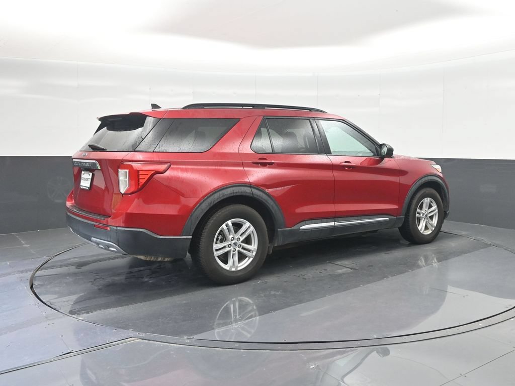 Certified 2022 Ford Explorer XLT w/ Equipment Group 202A RWD image 15