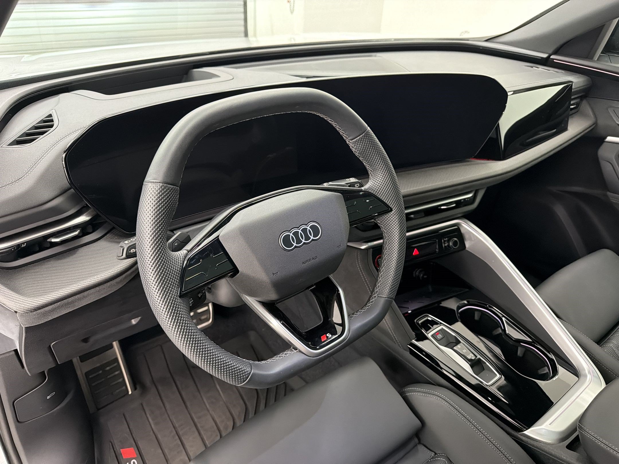 Certified 2025 Audi SQ5 Premium Plus w/ Premium Plus Package AWD/4WD image 4