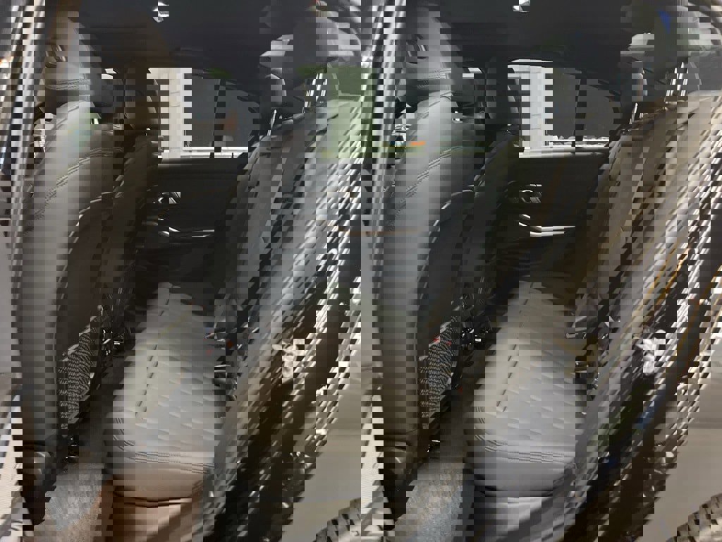 Used 2020 BMW 330i xDrive Sedan w/ Premium Package image 30