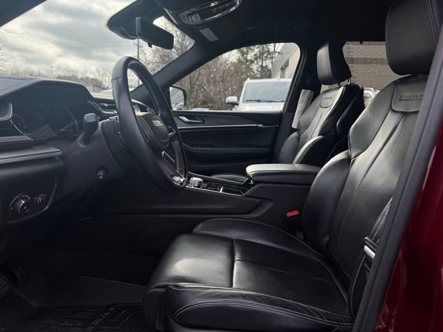 Used 2022 Jeep Grand Cherokee Overland w/ Adv Protech Group III image 19