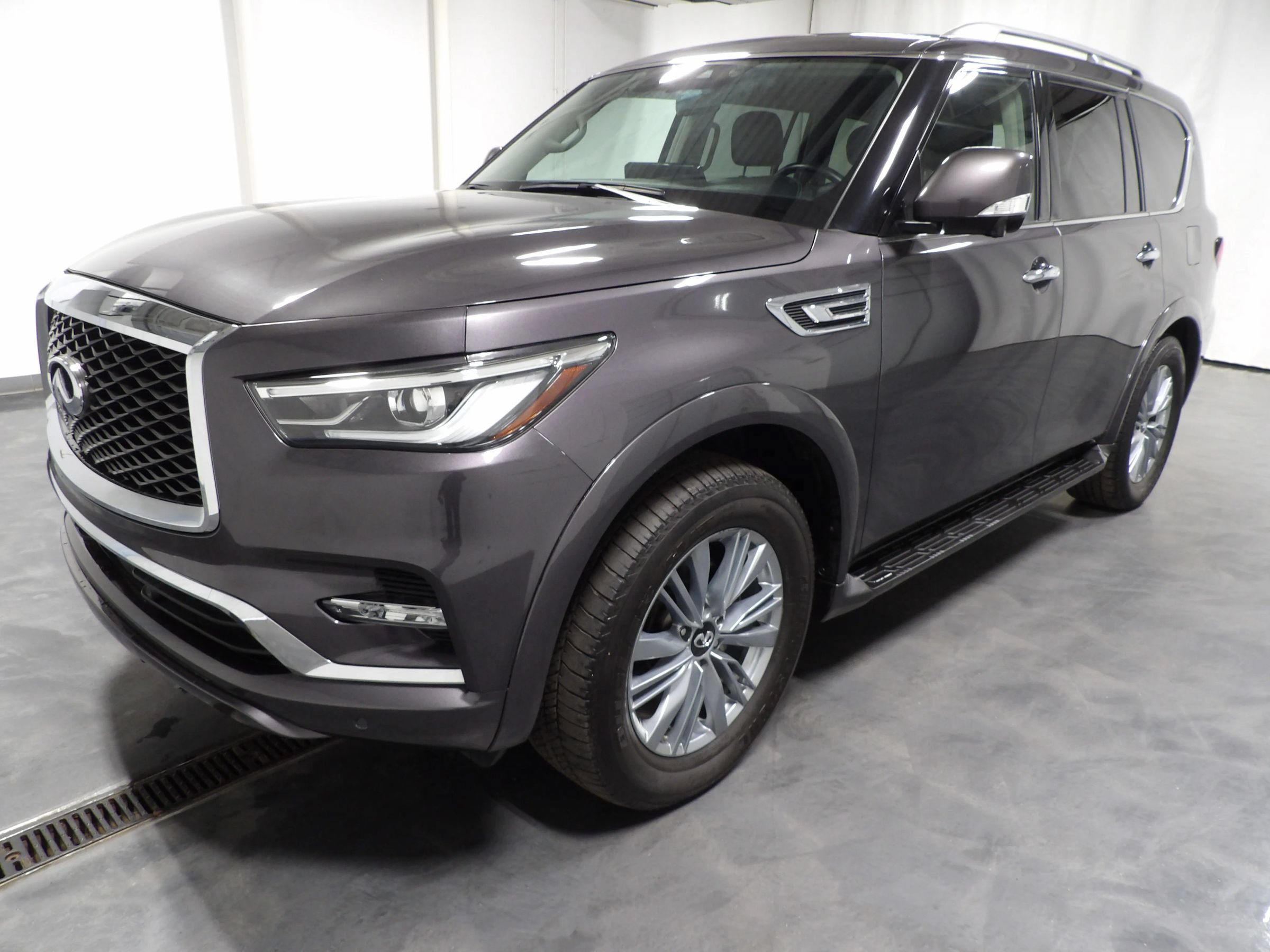Used 2024 INFINITI QX80 Luxe AWD/4WD image 5