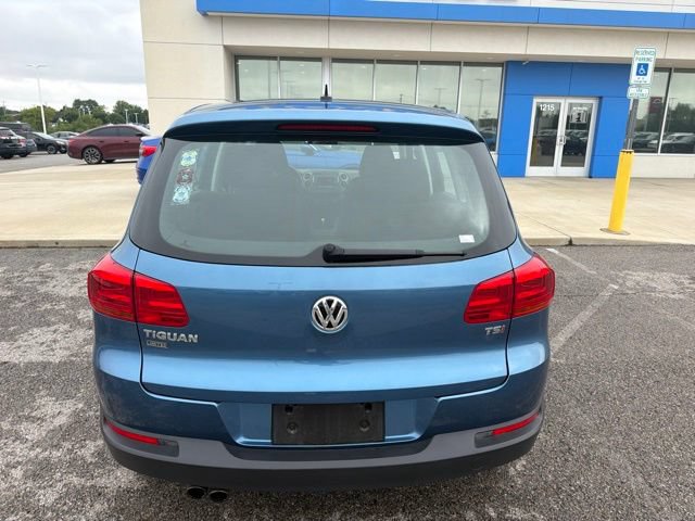Used 2017 Volkswagen Tiguan S FWD image 4