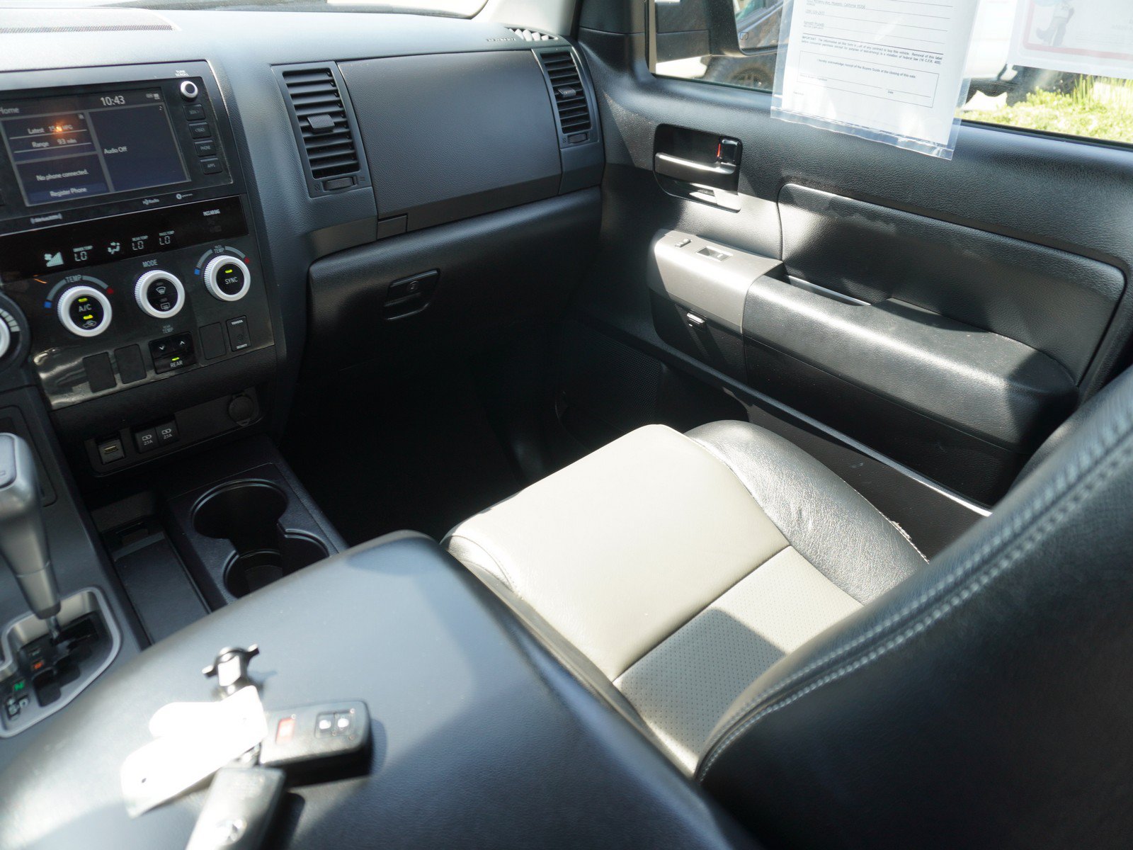 Used 2022 Toyota Sequoia TRD Sport AWD/4WD image 19