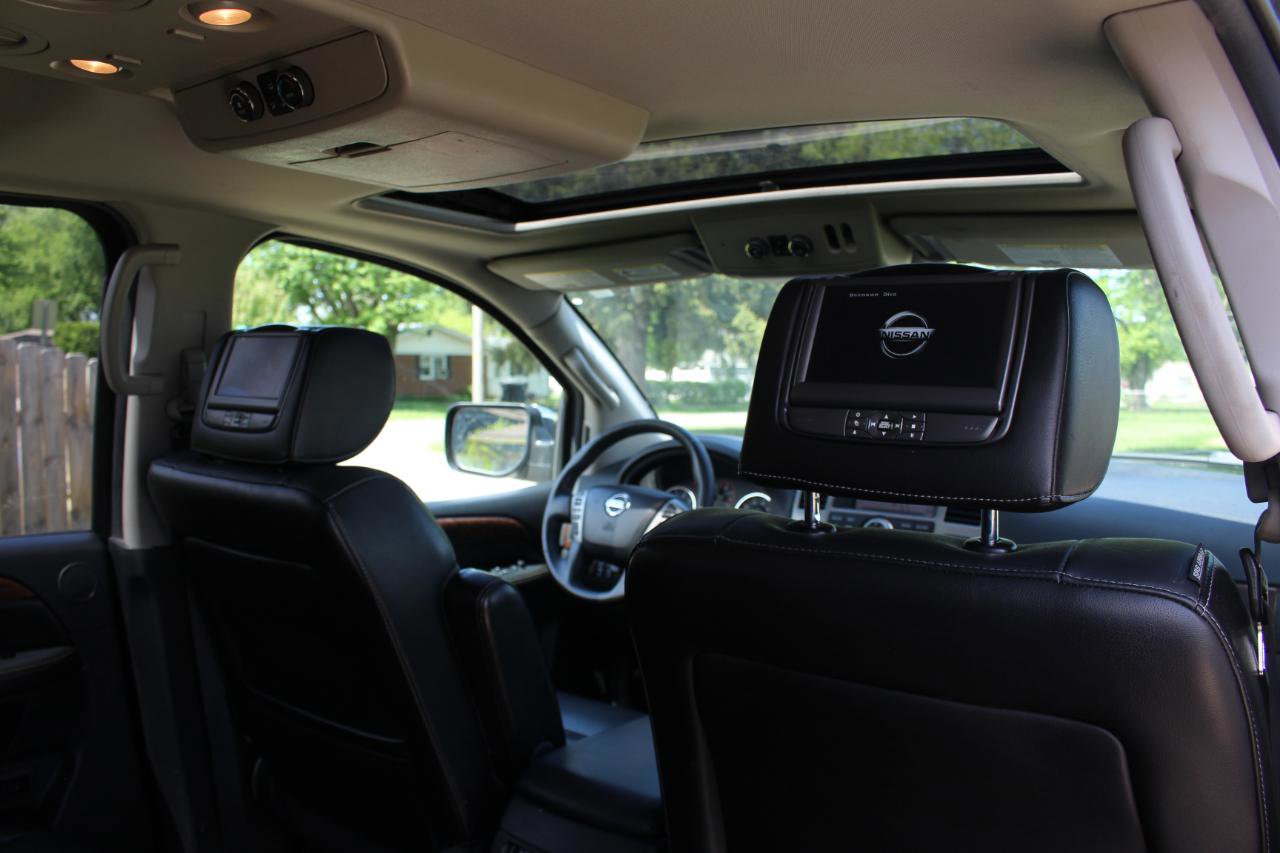 Used 2013 Nissan Armada Platinum image 37