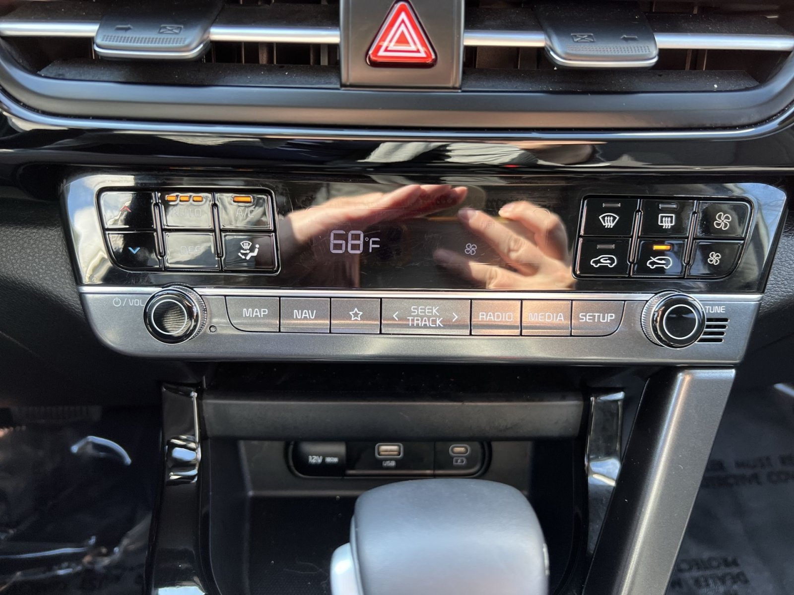 Used 2024 Kia Seltos S AWD/4WD image 20