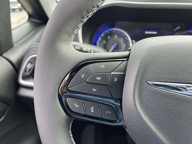 New 2026 Chrysler Pacifica Select w/ S Appearance Package AWD/4WD image 14