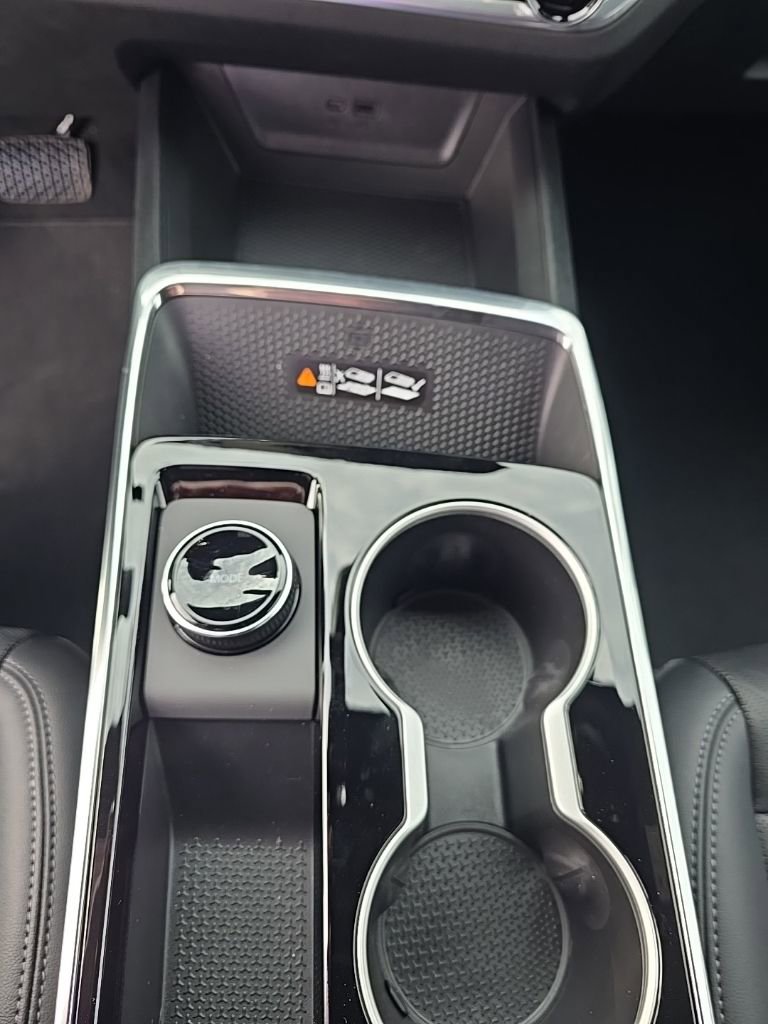 New 2026 Chevrolet Equinox LT w/ Convenience Package II image 21