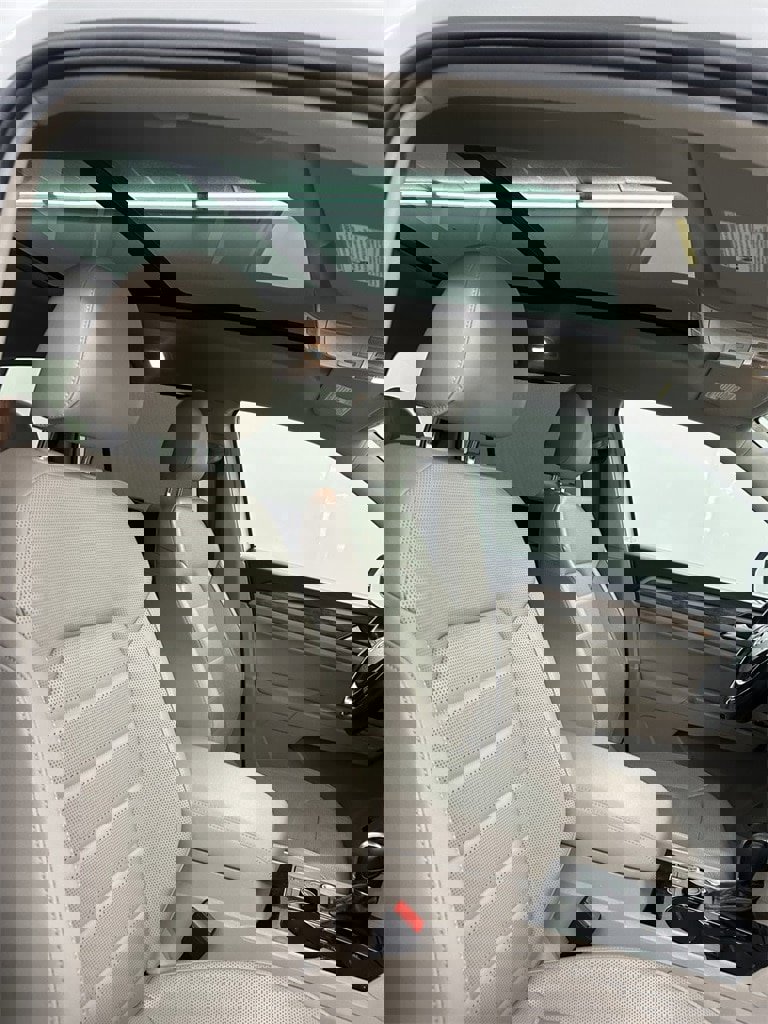 Used 2019 Volkswagen Atlas SEL Premium image 44