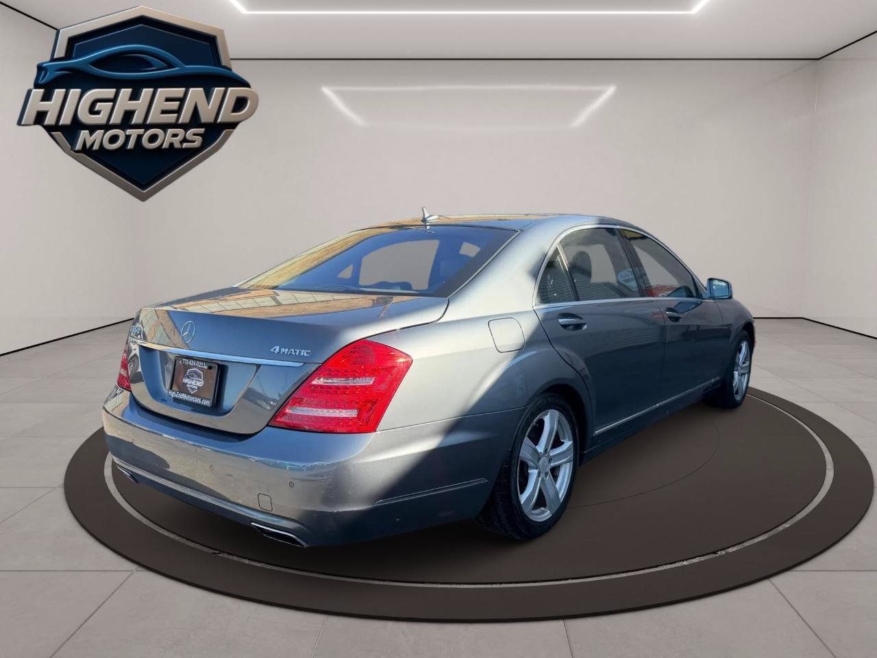 Used 2010 Mercedes-Benz S 550 4MATIC image 6