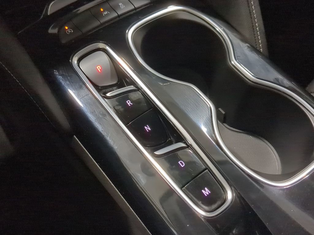 Used 2023 Buick Envision Essence image 29