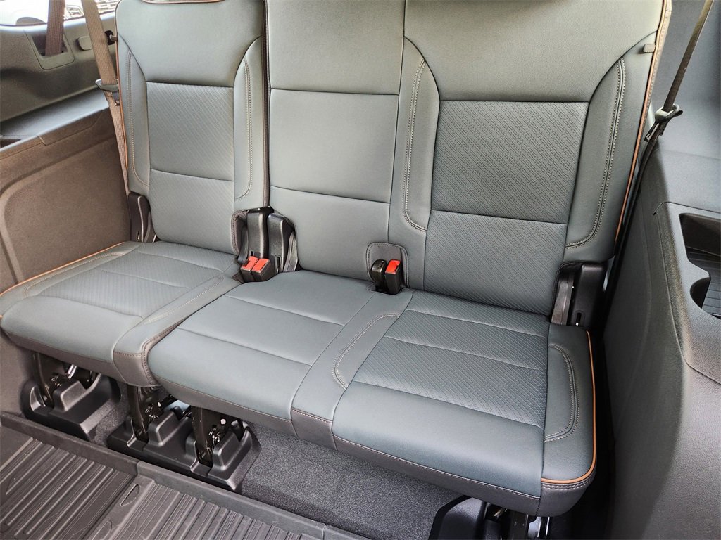 New 2026 GMC Yukon XL AT4 image 21