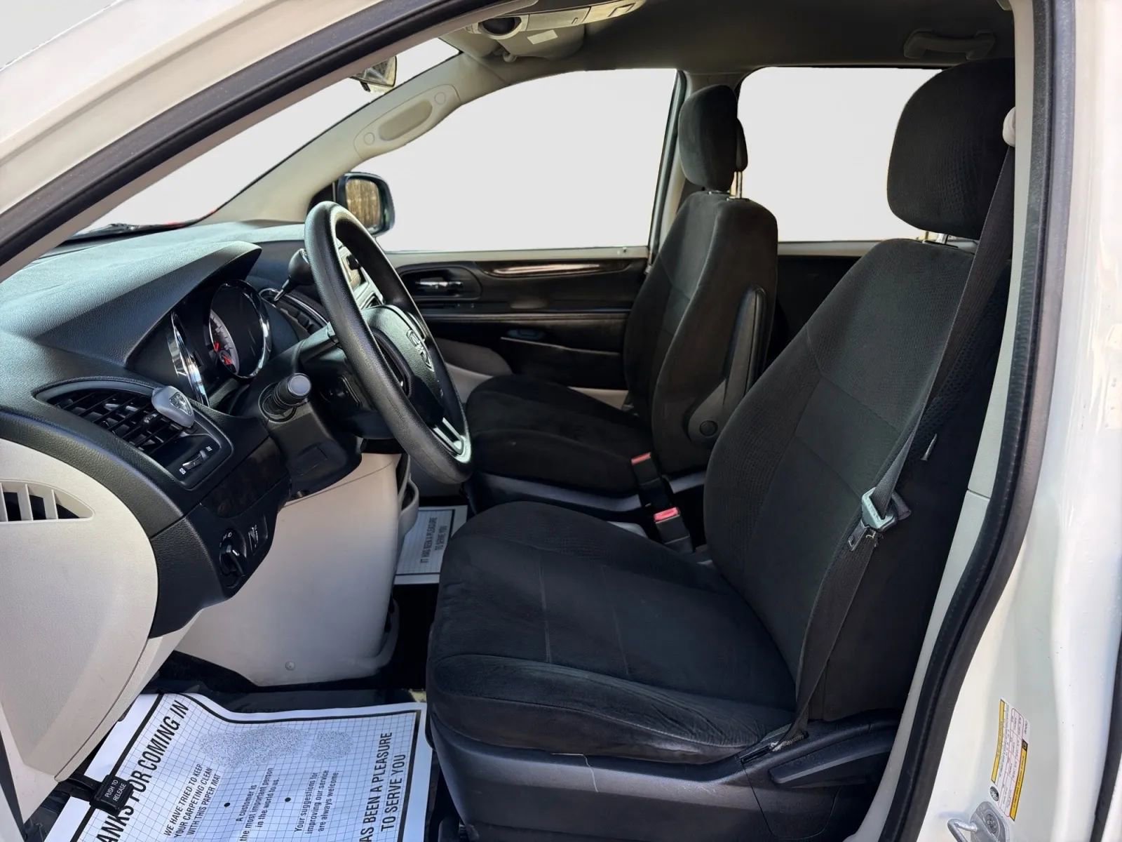 Used 2012 Dodge Grand Caravan SE image 10