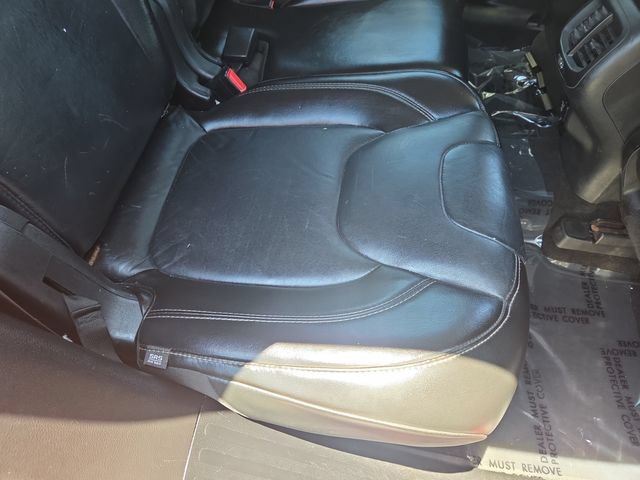 Used 2015 Jeep Cherokee Limited w/ Technology Group AWD/4WD image 31