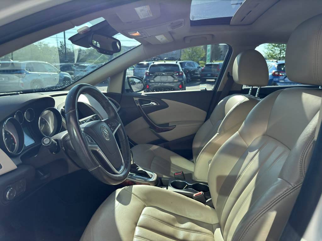 Used 2012 Buick Verano Leather FWD image 7