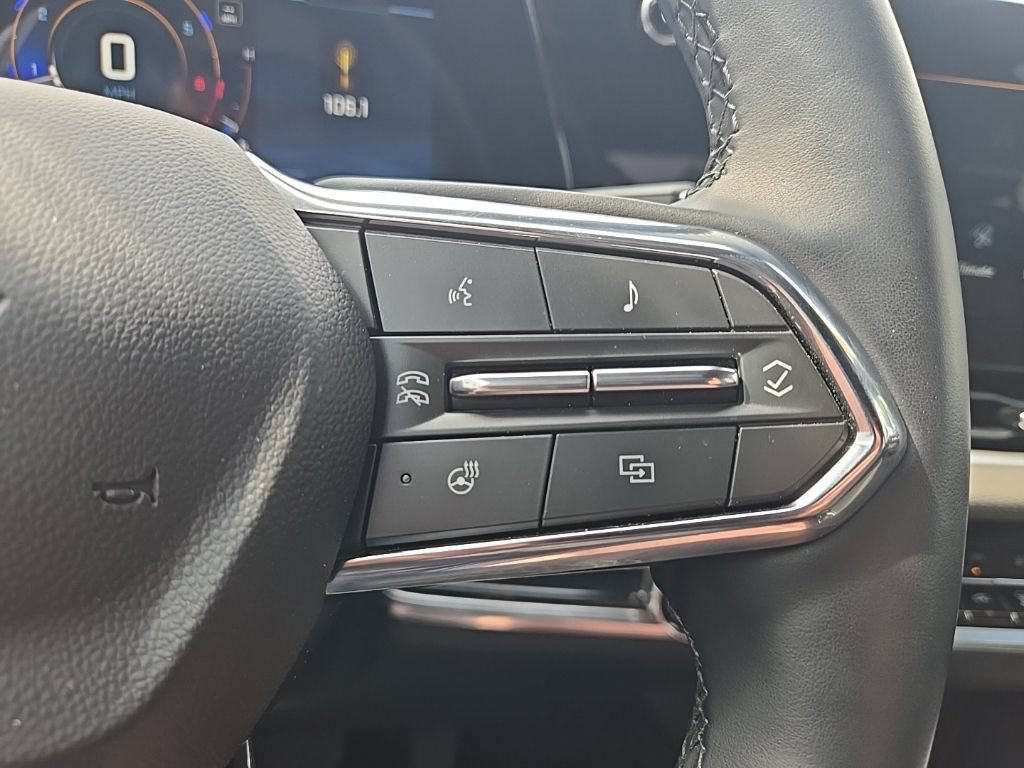 Used 2025 Chevrolet Equinox LT w/ Convenience Package II FWD image 43
