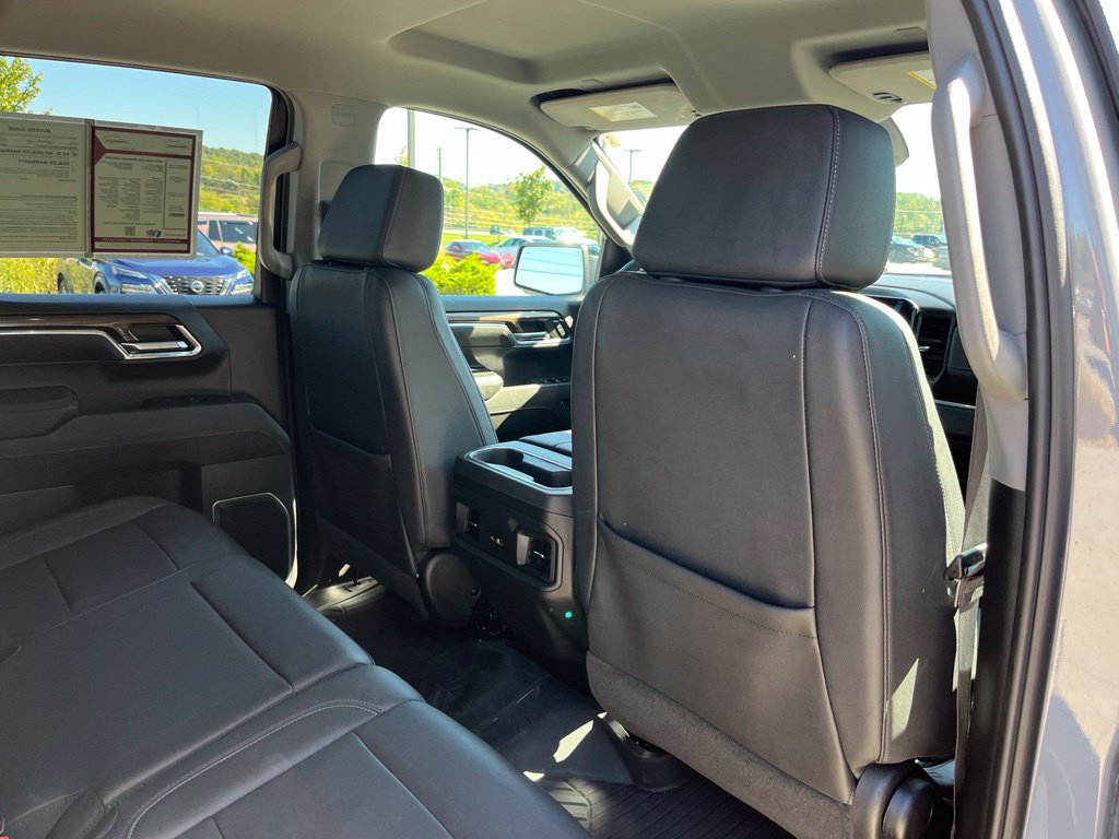 Used 2024 Chevrolet Silverado 1500 RST AWD/4WD image 24