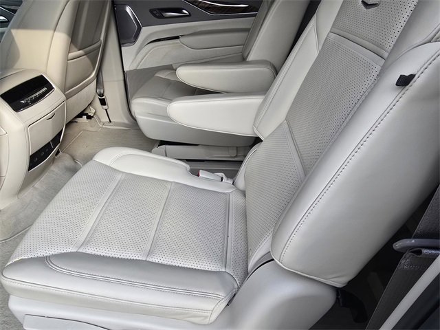 Used 2024 Cadillac Escalade ESV Sport Platinum w/ LPO, ONYX Package image 12