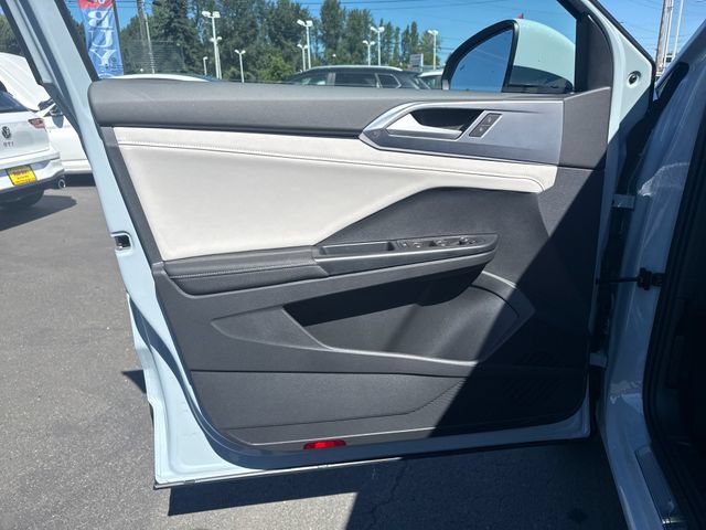 New 2026 Volkswagen Taos SE AWD/4WD image 26