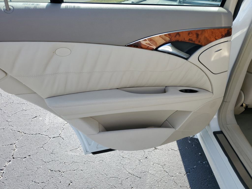 Used 2006 Mercedes-Benz E 350 4MATIC Sedan image 16