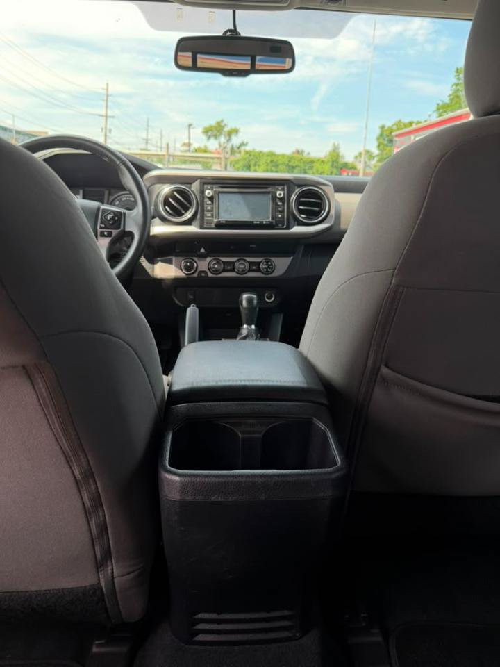 Used 2017 Toyota Tacoma SR5 w/ Tow Package AWD/4WD image 22