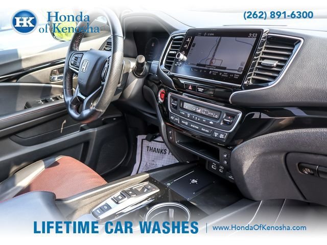 Certified 2024 Honda Ridgeline Black Edition image 24