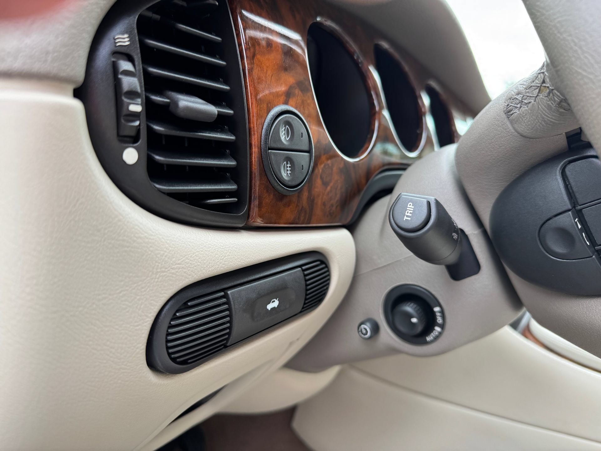Used 2001 Jaguar XJ Supercharged RWD image 91