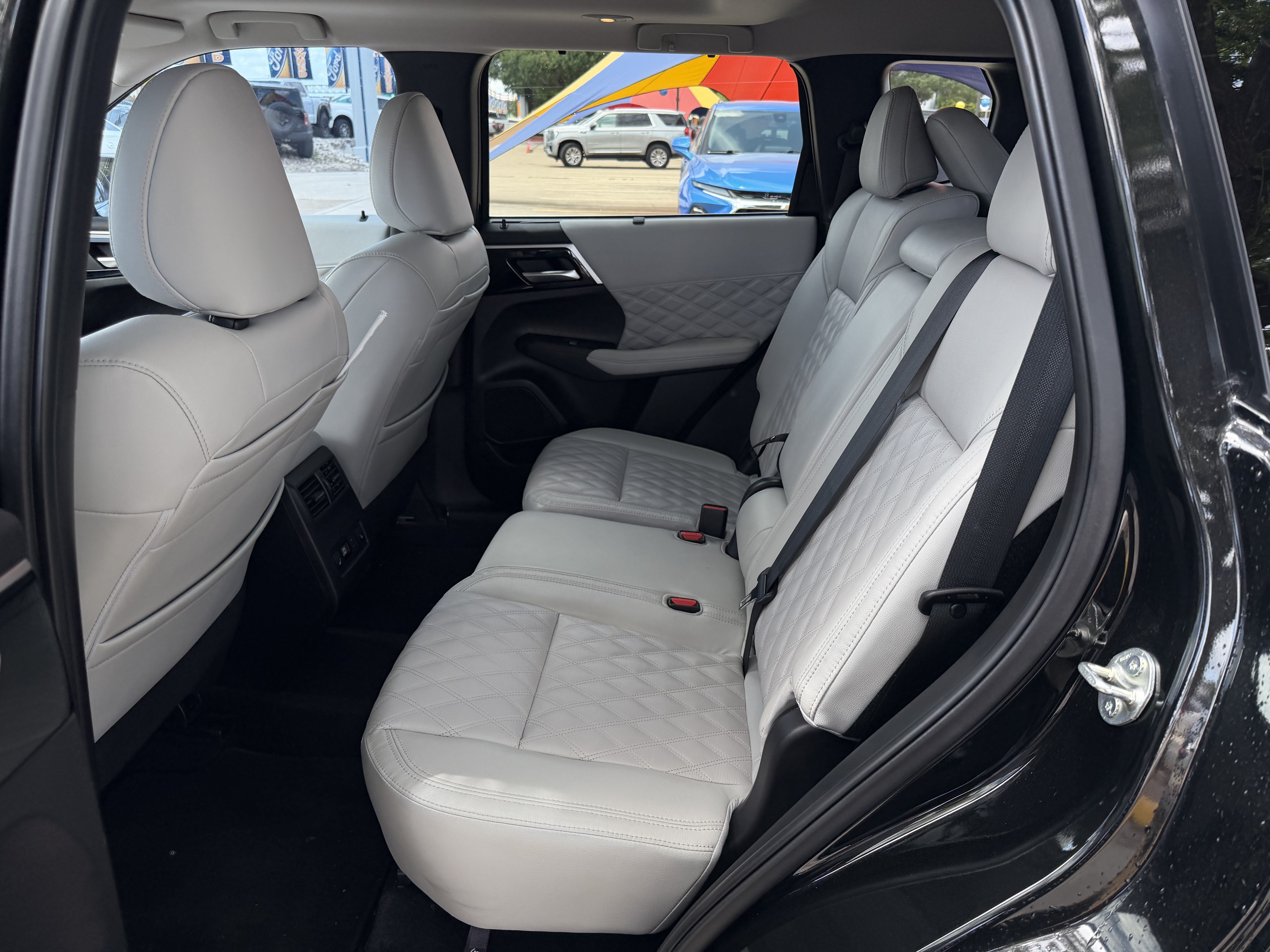 Used 2024 Mitsubishi Outlander SEL Black Edition AWD/4WD image 13