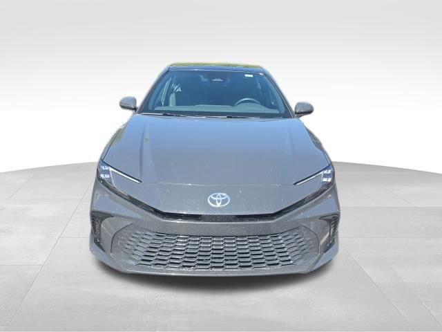 Used 2025 Toyota Camry XSE FWD image 8