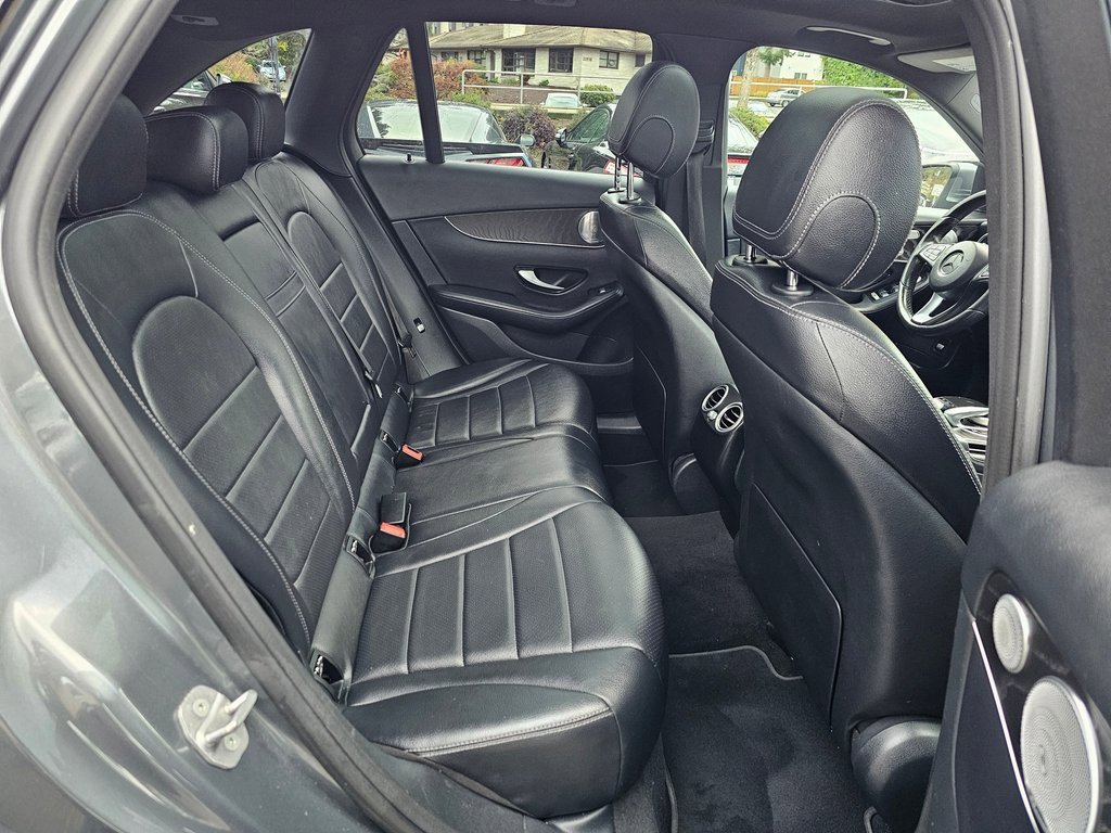 Used 2018 Mercedes-Benz GLC 300 4MATIC image 27